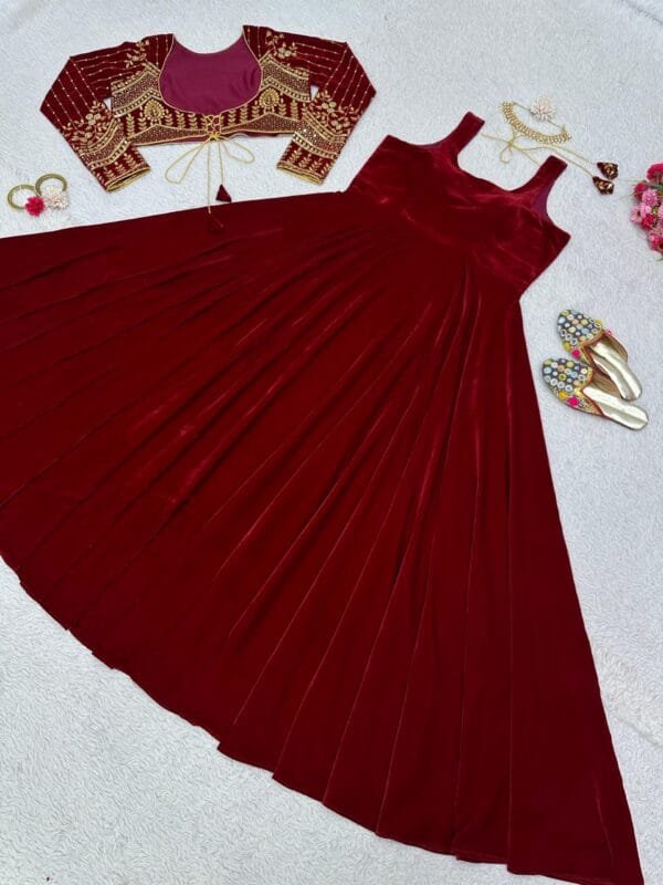 Velvet Elegance with Sequin Embellishments | Red - Image 5