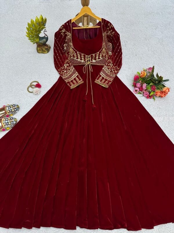 Velvet Elegance with Sequin Embellishments | Red - Image 9