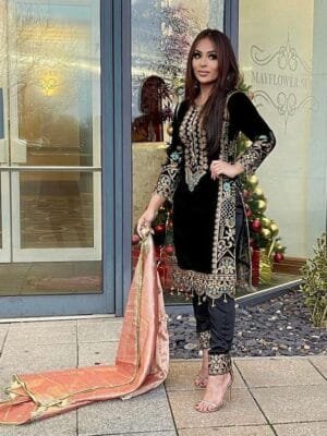 Viscose Velvet With Kurta Set with Embroidery & Sequine Work | Black