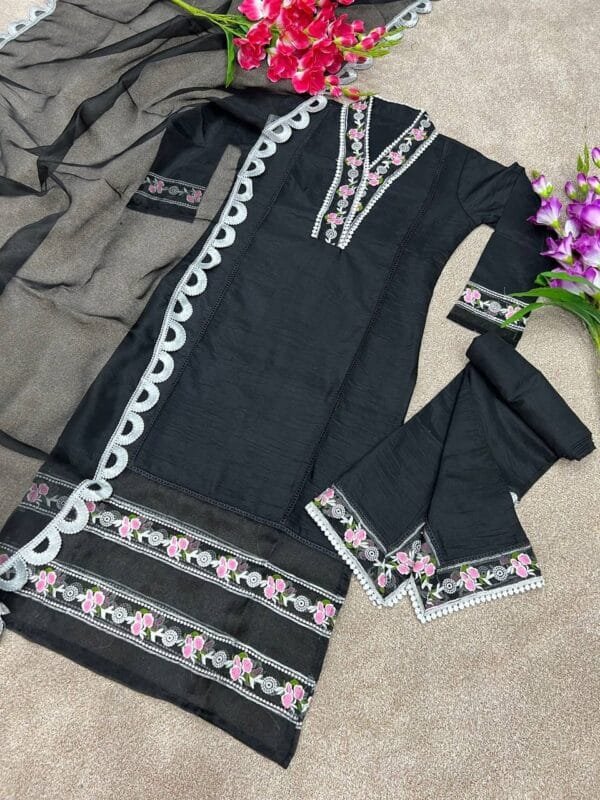 Cotton Silk Embroidered Kurta Set with Organza Dupatta | Black - Image 3