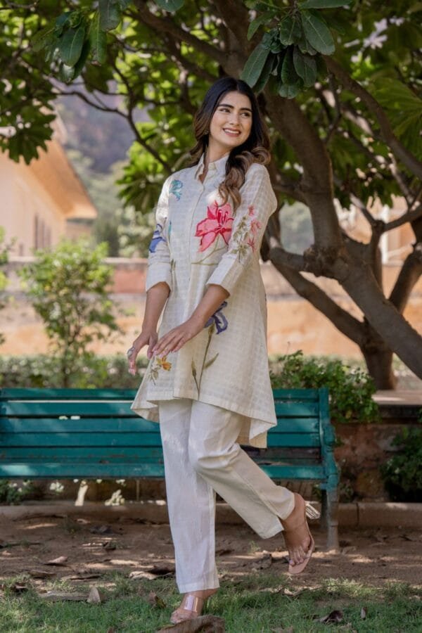 Stylish Off-White Floral Cotton Co-Ord Set with Asymmetric Top & Elastic Waist Trousers - Image 5