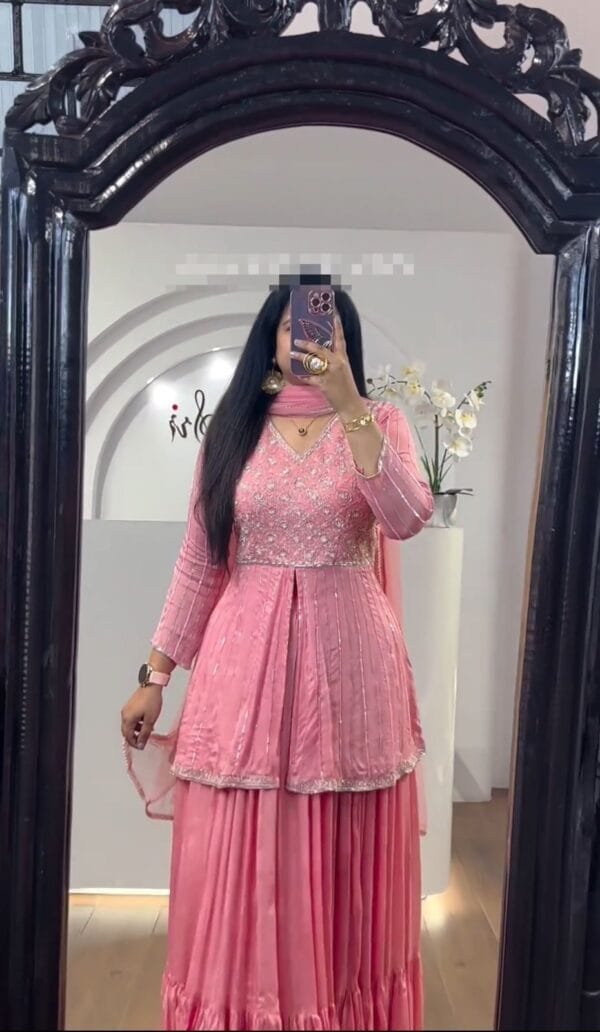 Elegant Festival Crop Top and Lehenga Set with Dupatta in 3 Colors - Image 11