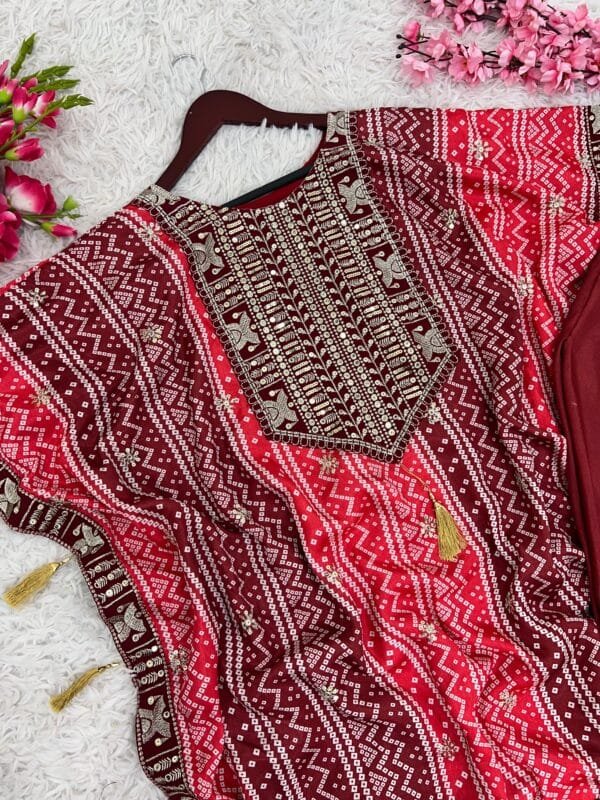 Elegant and Modern Women's Kaftan-Dhoti Set in Red - Image 6