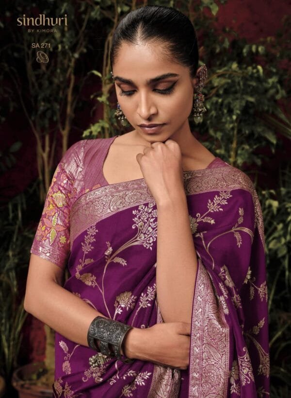 Pure Viscose Dola Silk Saree in 4 Colors - Image 2