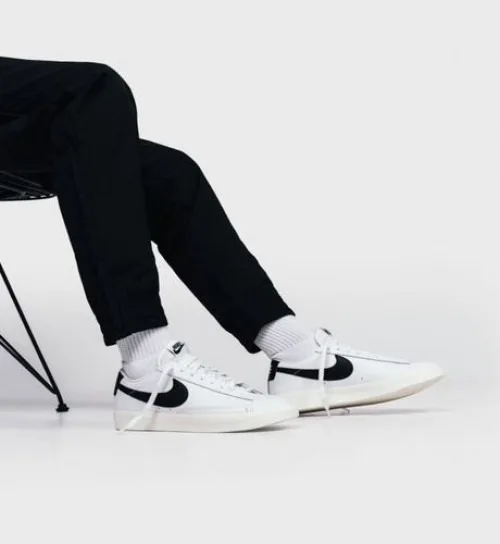 Men's Nike Blazer 77 Vintage Low White Sneakers - Image 6