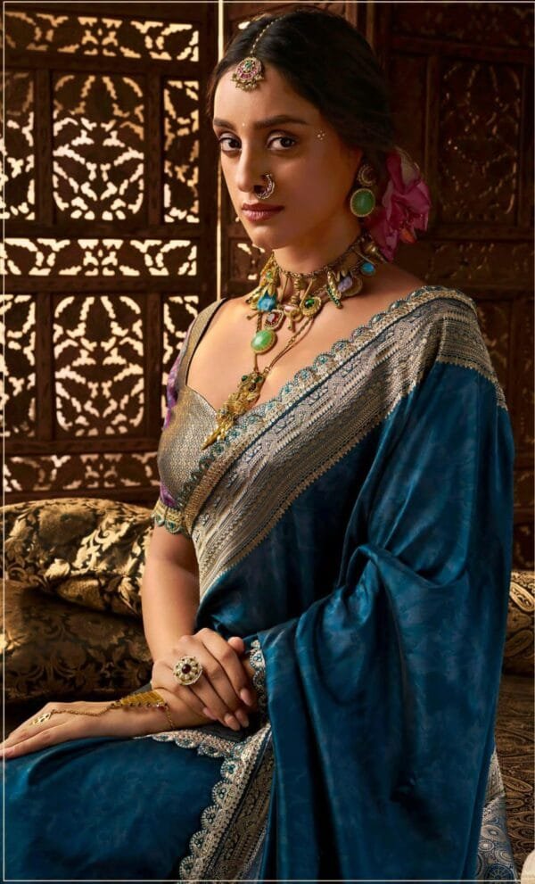 Elegant KIRA Kalaya Silk Saree in 3 Colors - Image 9